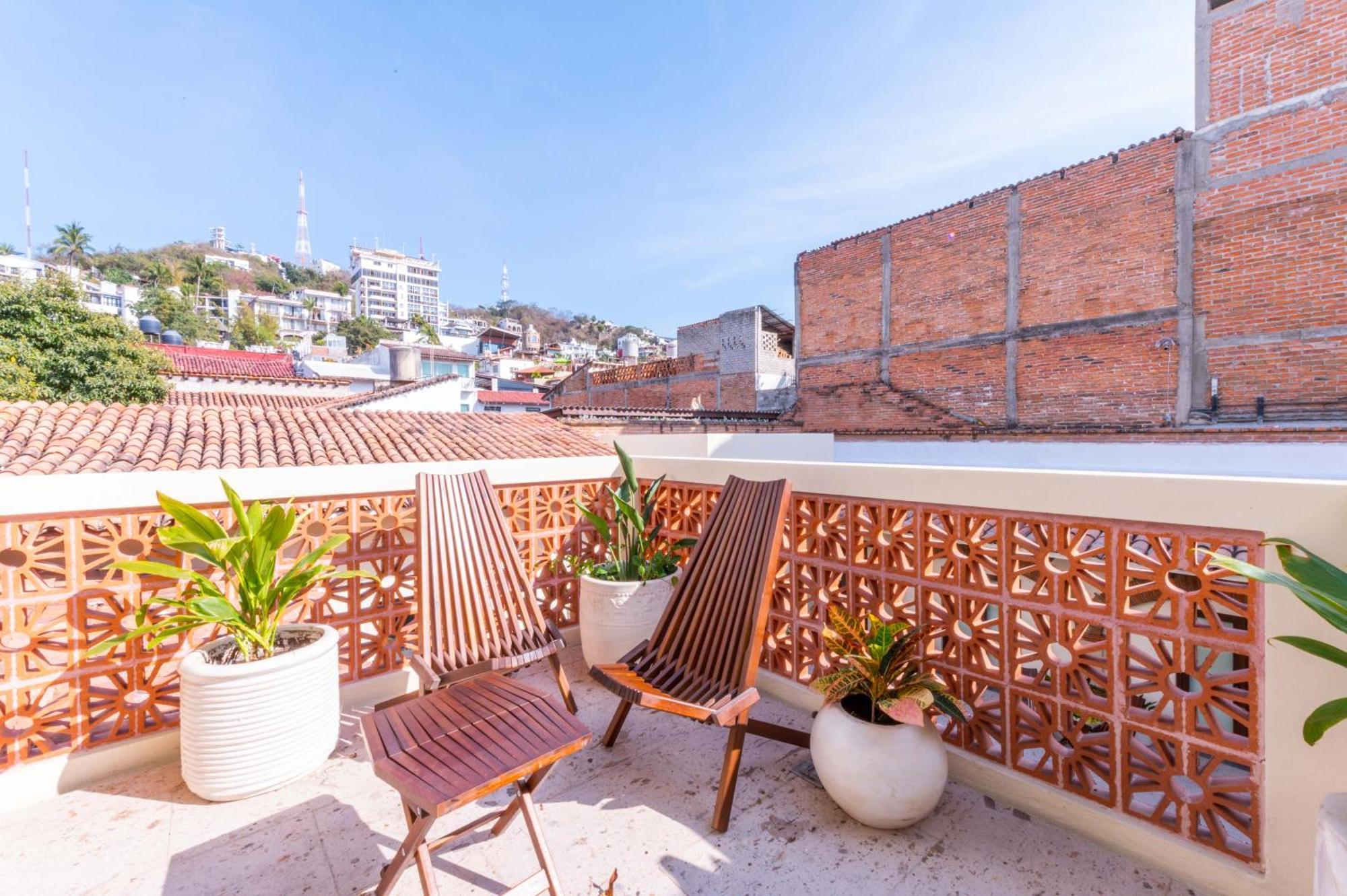 Casa Victoria Malecon - Adults Only Hotel Puerto Vallarta Ngoại thất bức ảnh