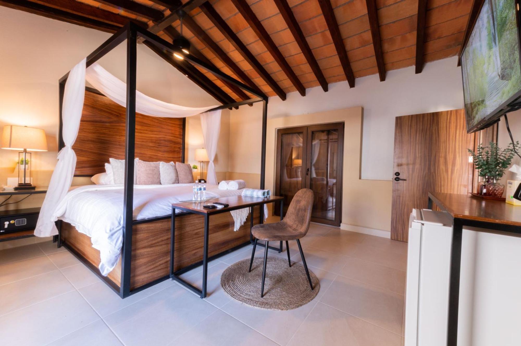 Casa Victoria Malecon - Adults Only Hotel Puerto Vallarta Ngoại thất bức ảnh